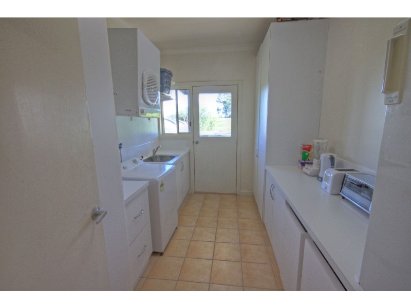 14 Jones Bay Drive, Bairnsdale VIC 3875