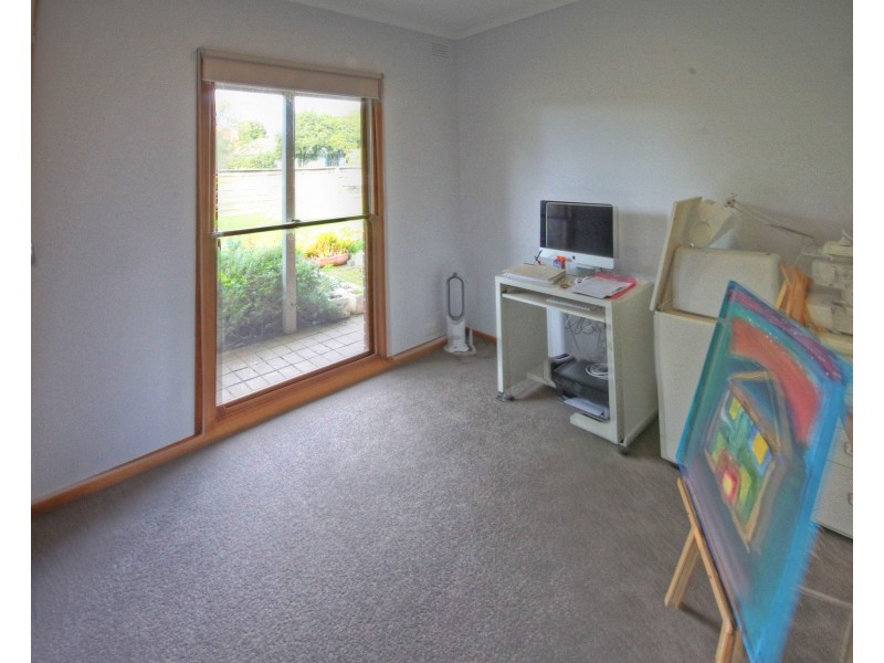 8 Greene St, Bairnsdale VIC 3875