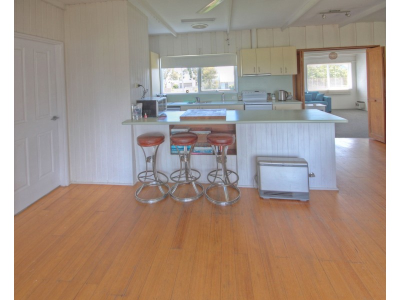 18 Mitchell St, Paynesville VIC 3880