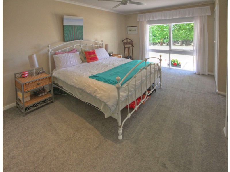 55 Clifton West Rd, Wy Yung VIC 3875