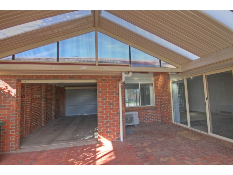 2 Alfred Pl, Eastwood VIC 3875