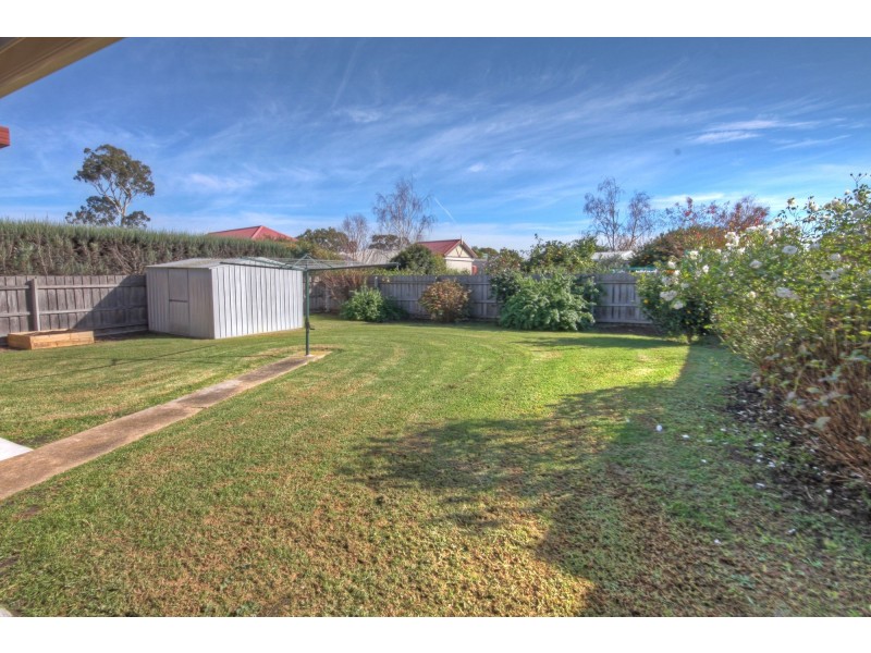 2 Alfred Pl, Eastwood VIC 3875