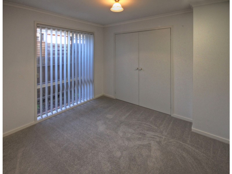 2 Alfred Pl, Eastwood VIC 3875