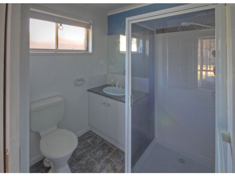 2 Alfred Pl, Eastwood VIC 3875