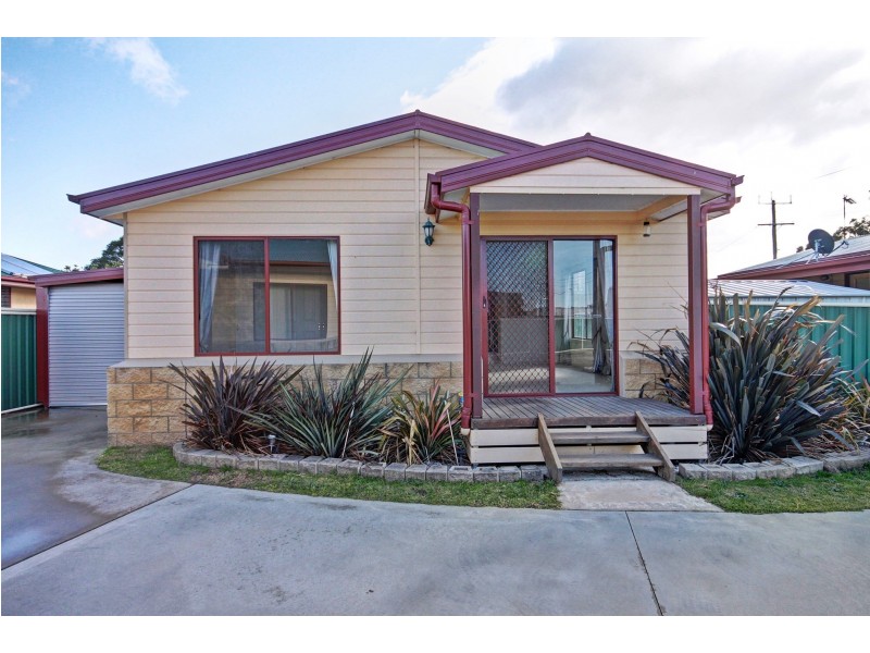 2/150 Princes Hwy, Lucknow VIC 3875