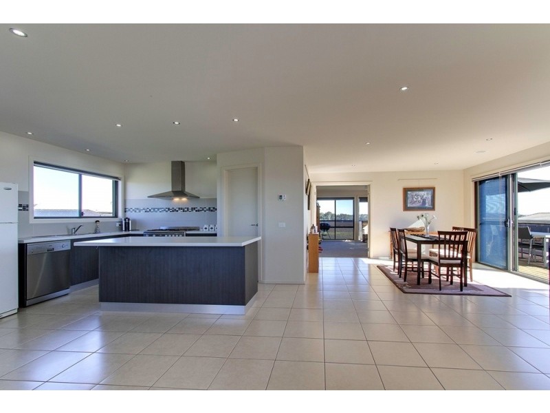 21 The Crescent, Paynesville VIC 3880