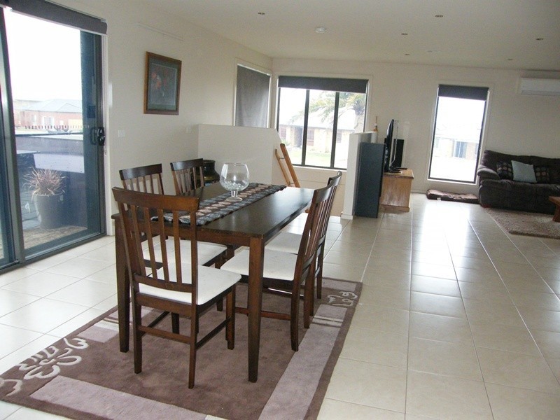 21 The Crescent, Paynesville VIC 3880