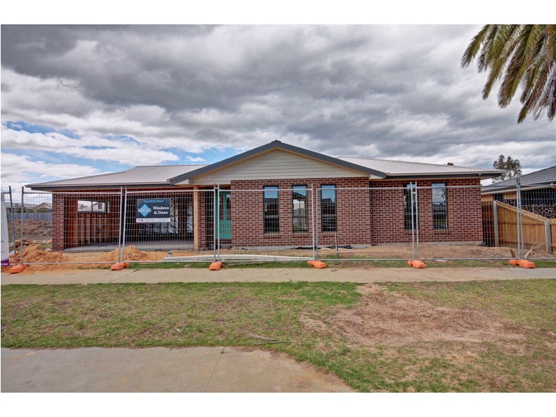 26 Palm, Paynesville VIC 3880