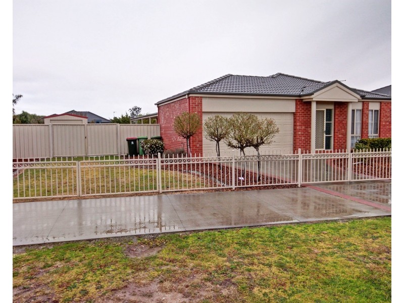 47 Howitt Ave, Eastwood VIC 3875
