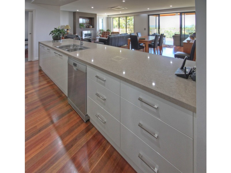 11 Windermere Tce, Paynesville VIC 3880