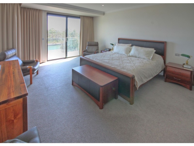 11 Windermere Tce, Paynesville VIC 3880