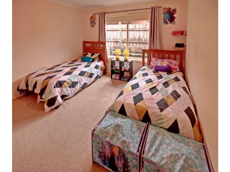 16 Alvin Ct, Bairnsdale VIC 3875