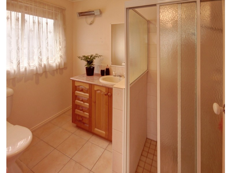 16 Alvin Ct, Bairnsdale VIC 3875