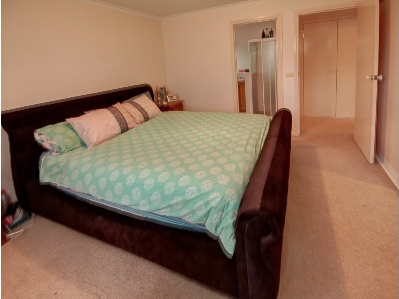 16 Alvin Ct, Bairnsdale VIC 3875