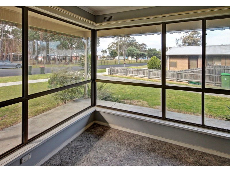 29 School Rd, Eagle Point VIC 3878