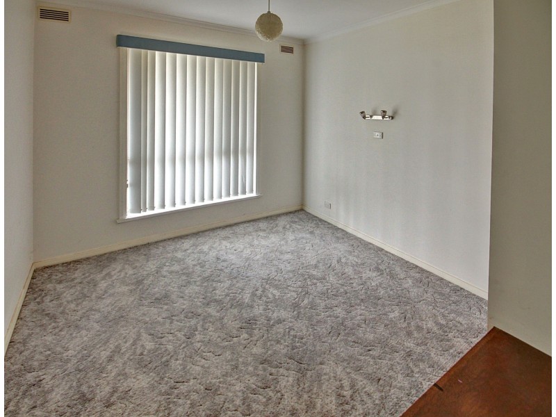 29 School Rd, Eagle Point VIC 3878