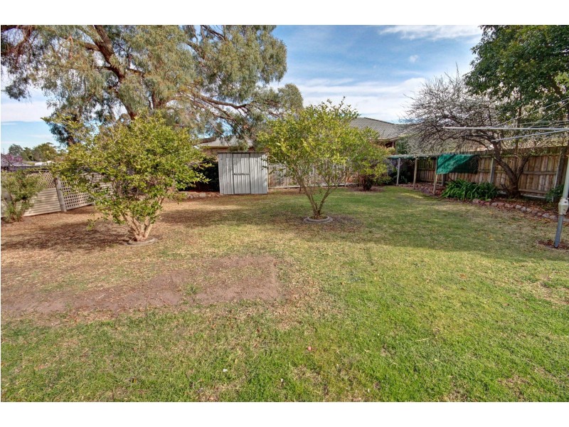 29 School Rd, Eagle Point VIC 3878