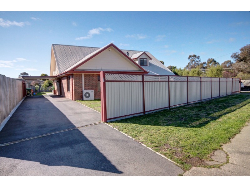 61 Calvert St, Bairnsdale VIC 3875