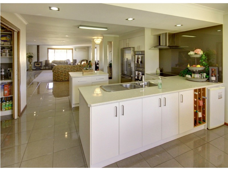 61 Calvert St, Bairnsdale VIC 3875