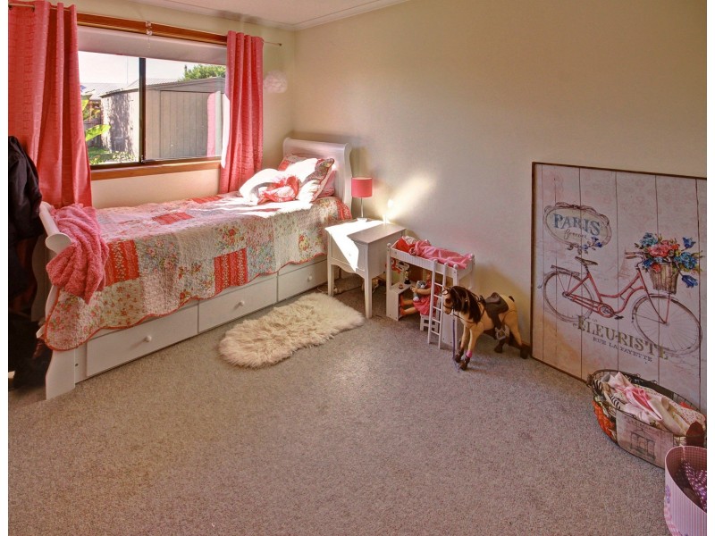 61 Calvert St, Bairnsdale VIC 3875