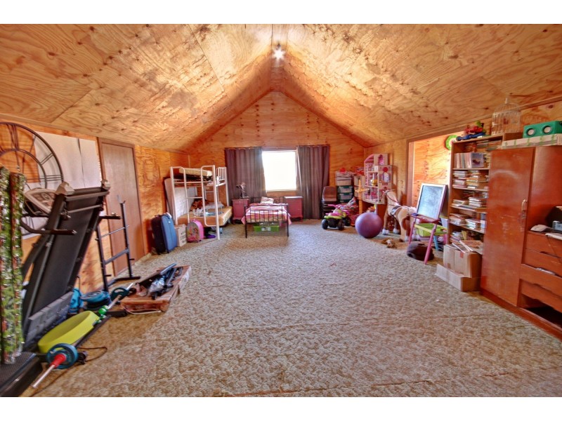 61 Calvert St, Bairnsdale VIC 3875