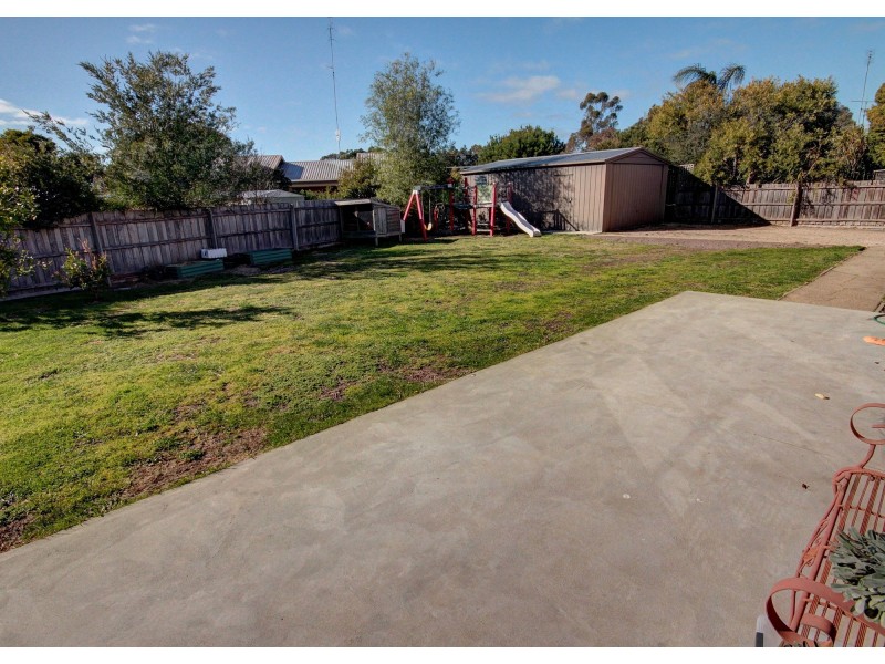 61 Calvert St, Bairnsdale VIC 3875