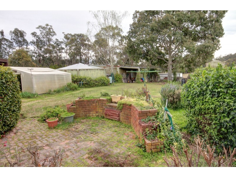 10 Waterholes Rd, Granite Rock VIC 3875
