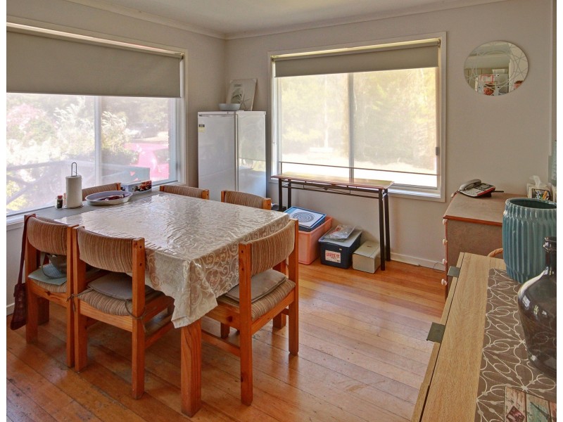 4 Moyle Ct, Nicholson VIC 3882