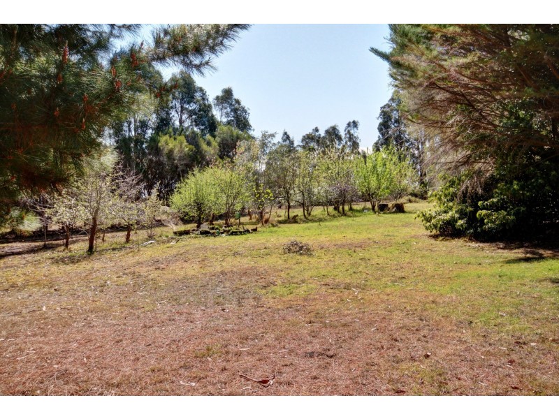 4 Moyle Ct, Nicholson VIC 3882