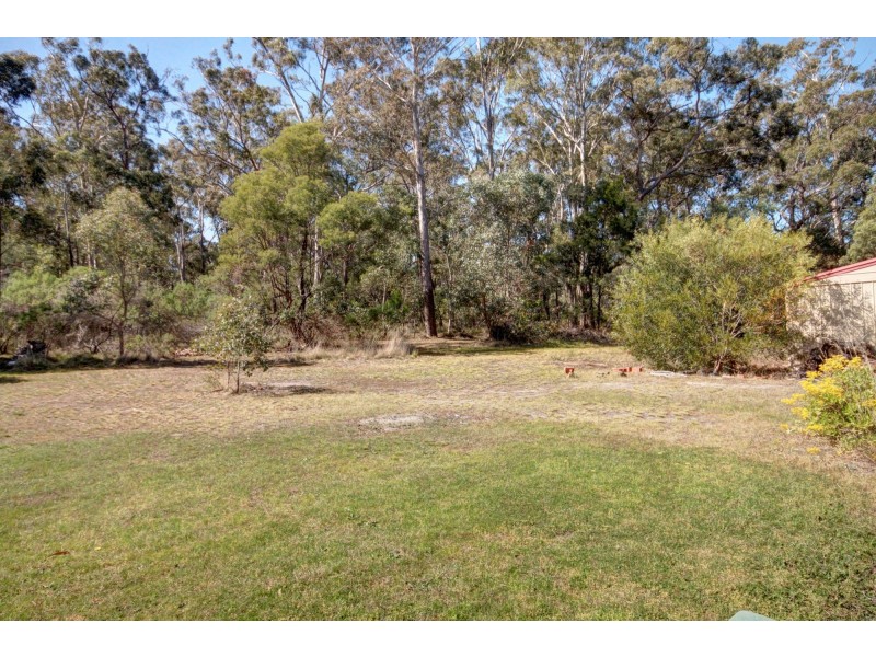4 Moyle Ct, Nicholson VIC 3882