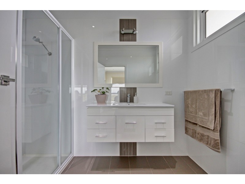 1 Driftwood Cl, Paynesville VIC 3880