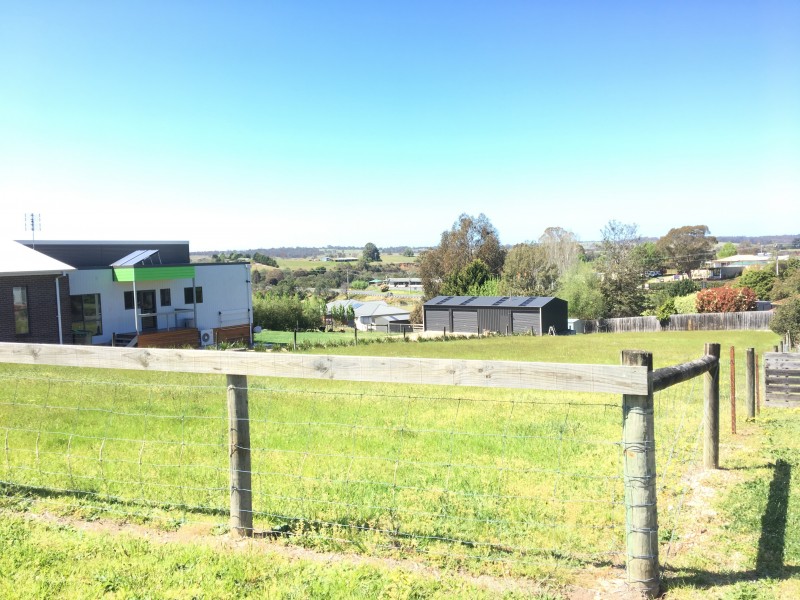 16 Georges Tce, Swan Reach VIC 3903