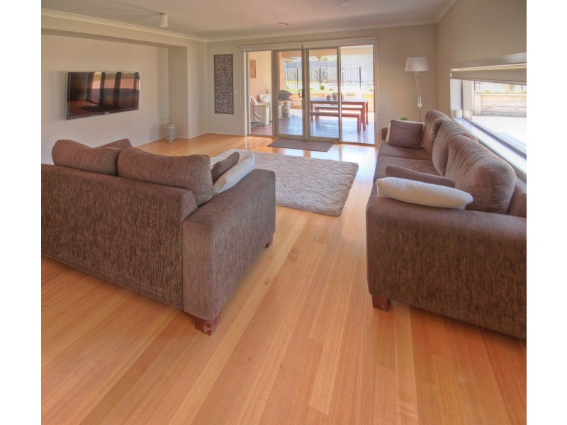 50 Morton Dr, Eastwood VIC 3875