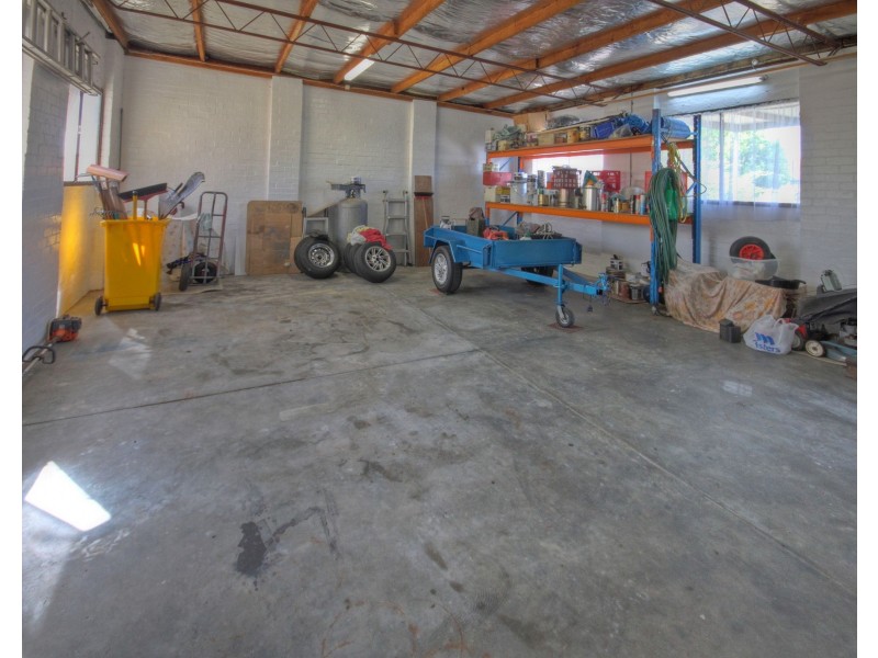 13 Main Road, Paynesville VIC 3880