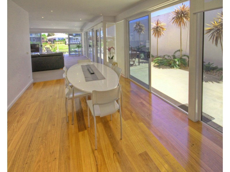 19 North Quay Pl, Paynesville VIC 3880