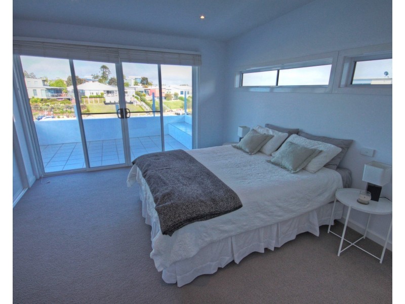 19 North Quay Pl, Paynesville VIC 3880