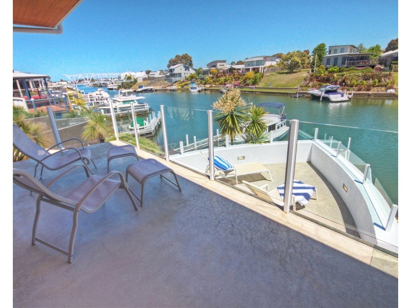 19 North Quay Pl, Paynesville VIC 3880