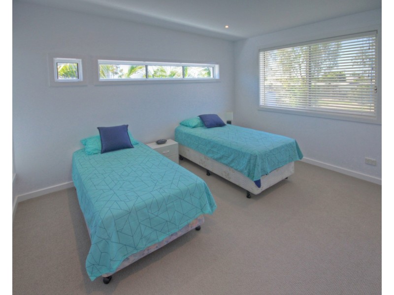 19 North Quay Pl, Paynesville VIC 3880