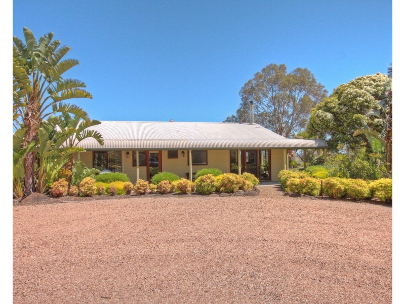 142 Cunningham Rd, Swan Reach VIC 3903