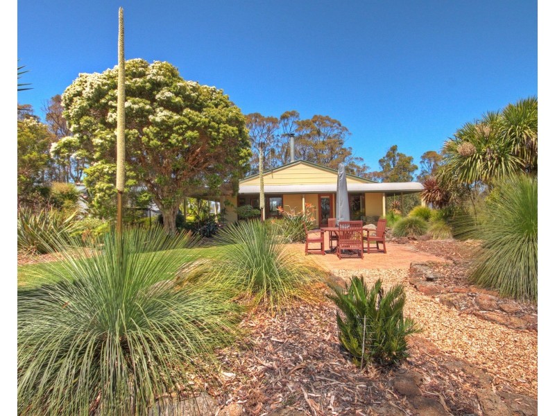 142 Cunningham Rd, Swan Reach VIC 3903