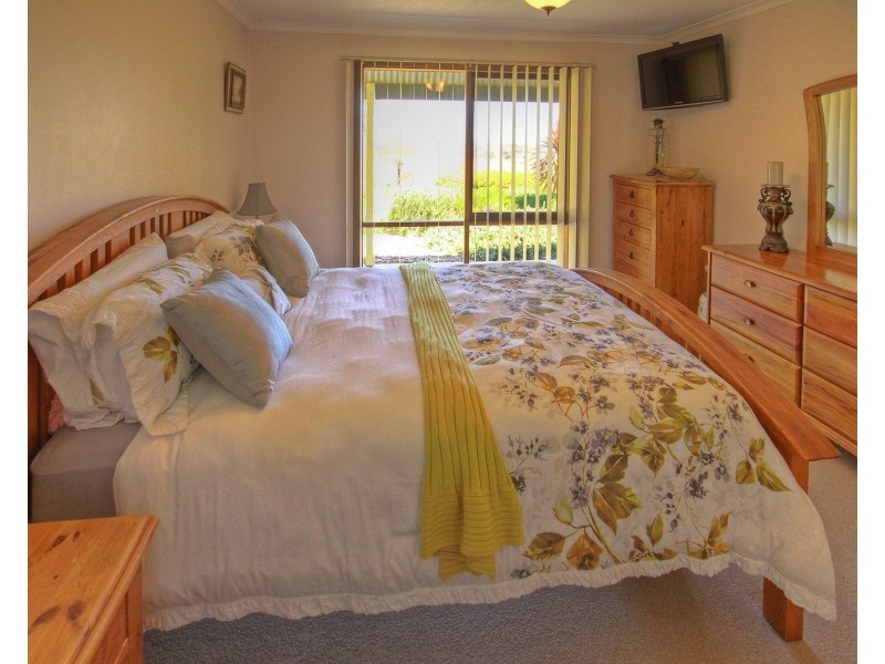 142 Cunningham Rd, Swan Reach VIC 3903