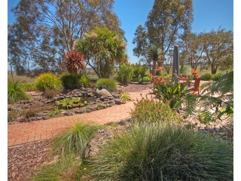 142 Cunningham Rd, Swan Reach VIC 3903