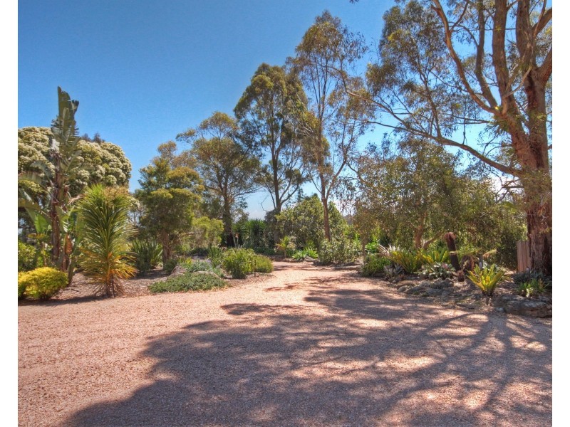 142 Cunningham Rd, Swan Reach VIC 3903
