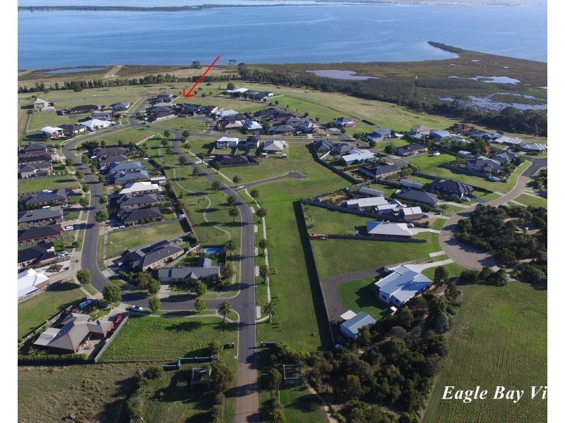 31 Eagle Bay Tce, Eagle Point VIC 3878