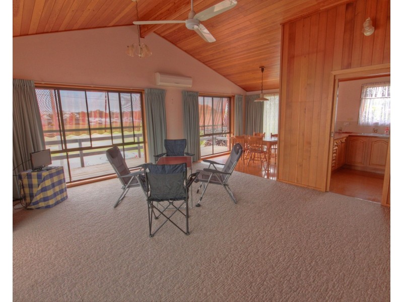 105 Slip Road, Paynesville VIC 3880