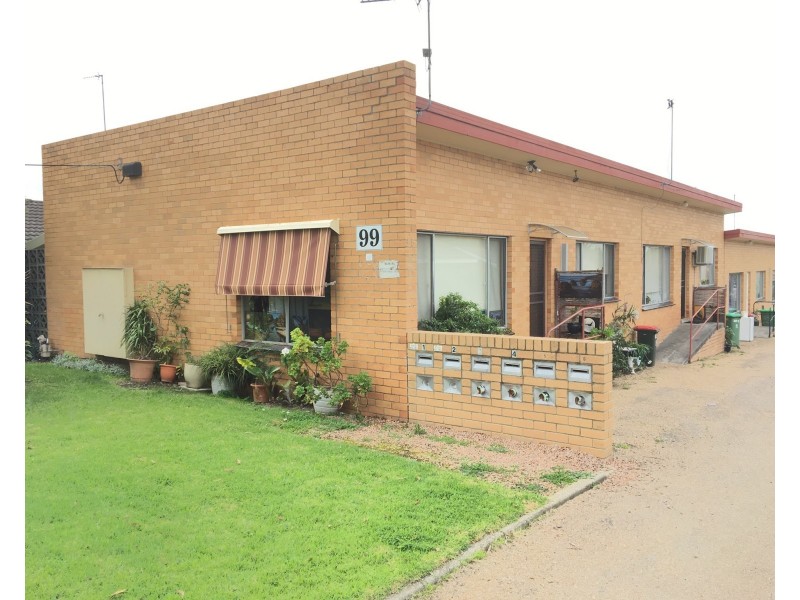 4/99 Day Street, Bairnsdale VIC 3875