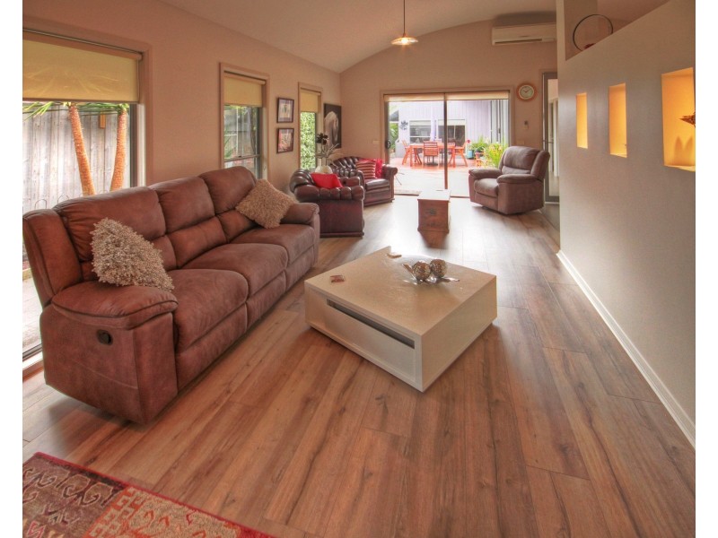 2/42 Cumming St, Paynesville VIC 3880