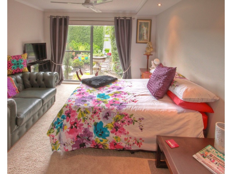 2/42 Cumming St, Paynesville VIC 3880