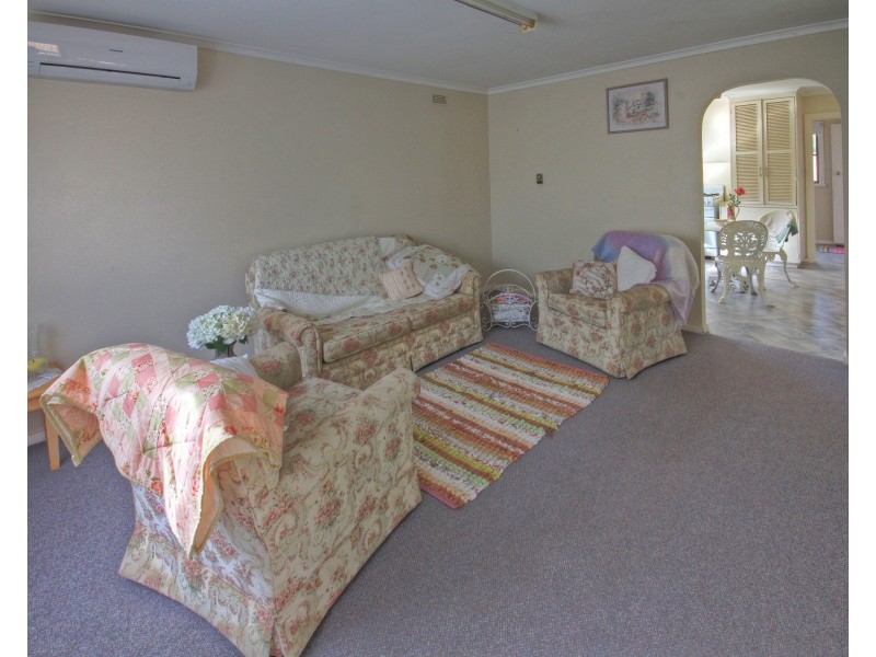 12 Vaughan St, Paynesville VIC 3880