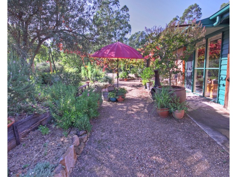 18 Riches Rd, Sarsfield VIC 3875